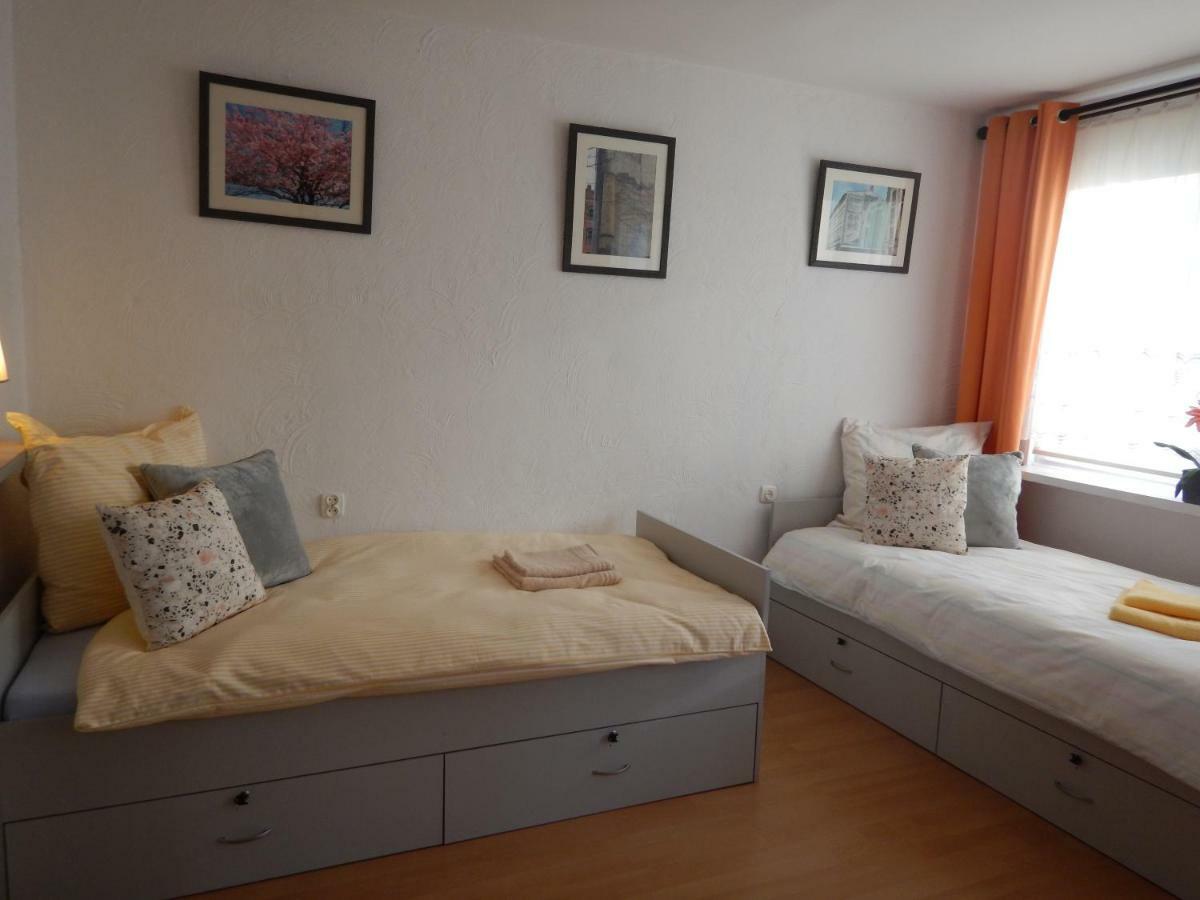 شقة Apartament Piastowska كاميين غورا المظهر الخارجي الصورة
