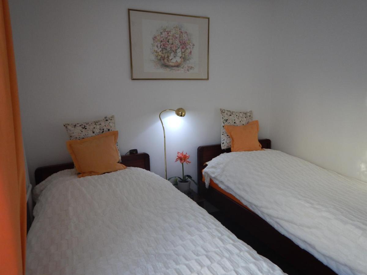 شقة Apartament Piastowska كاميين غورا المظهر الخارجي الصورة