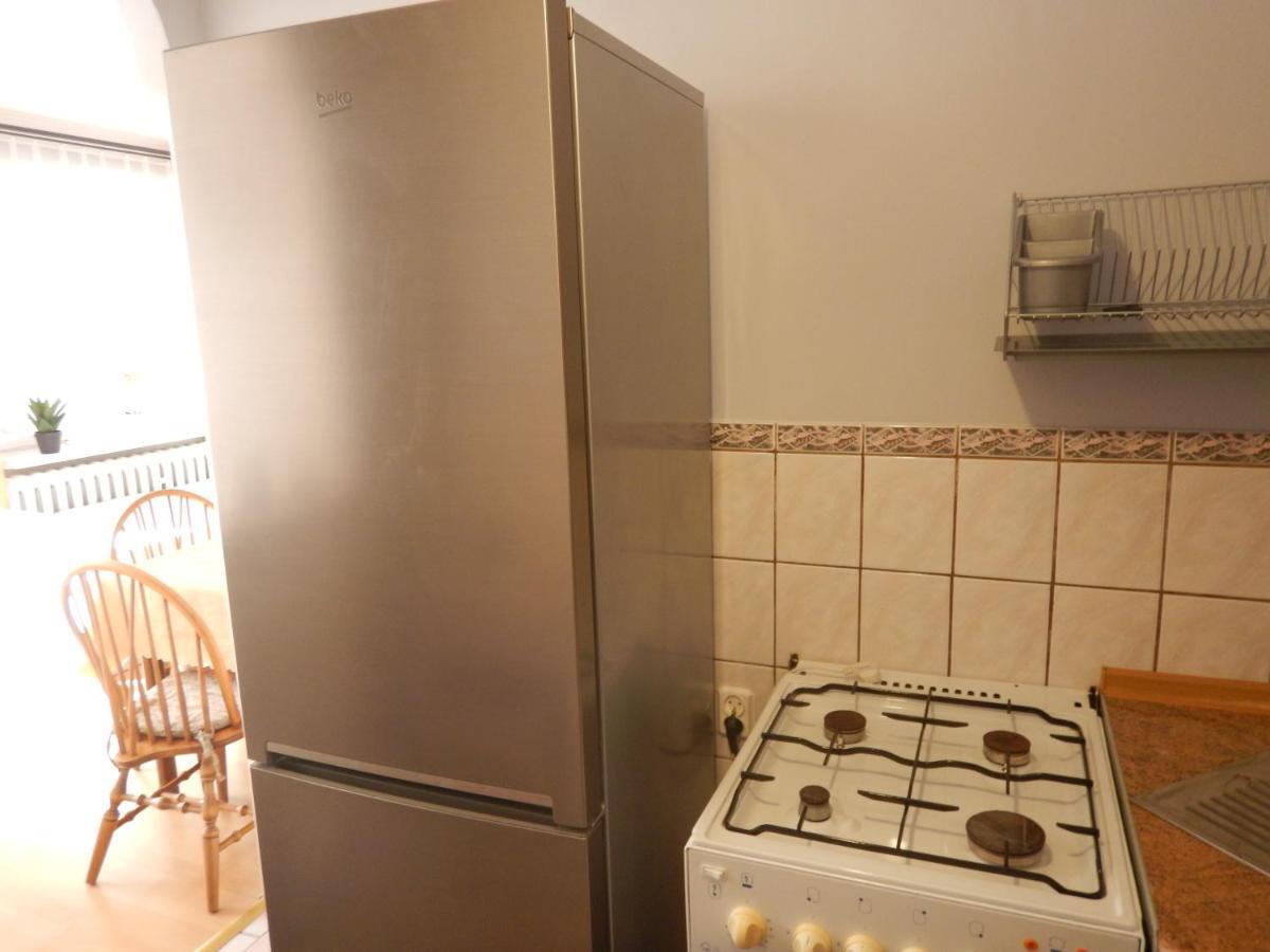 شقة Apartament Piastowska كاميين غورا المظهر الخارجي الصورة